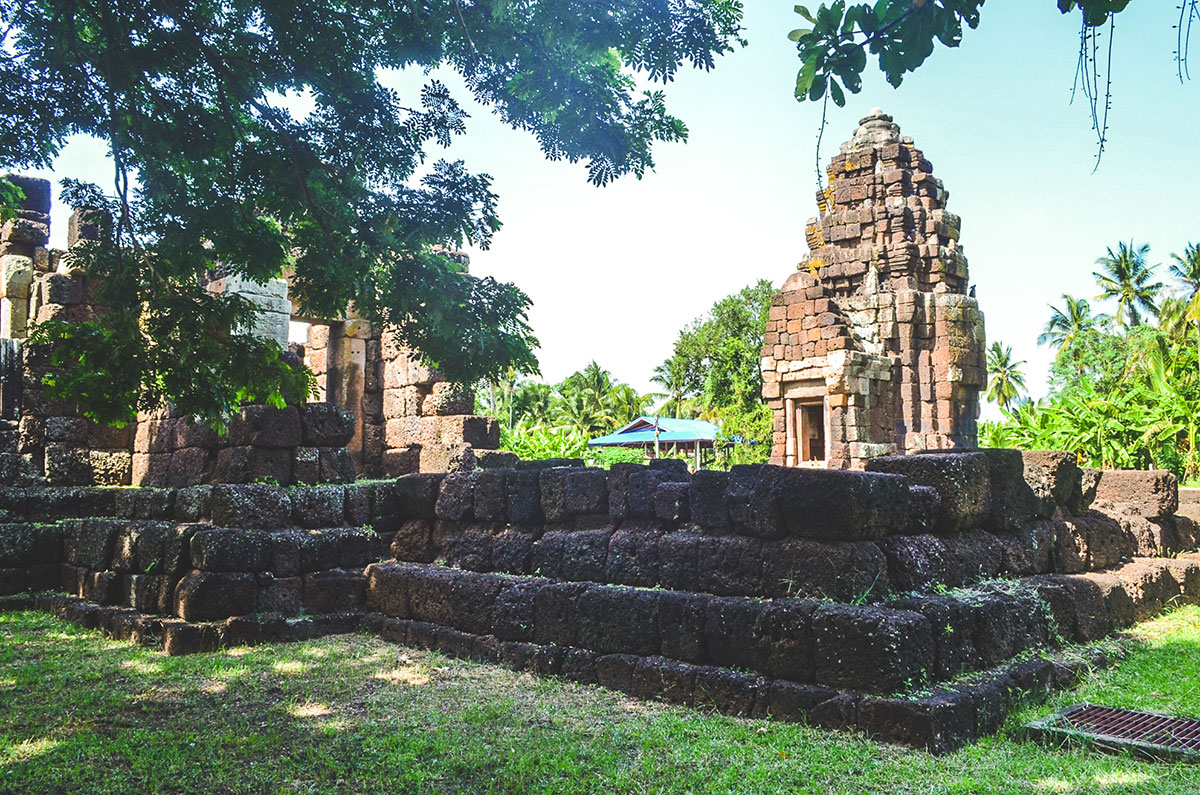 กุฎิฤาษีบ้านหนองบัวราย